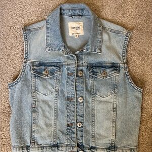 Unused Kensie Sky Blue Sleeveless Denim Jacket